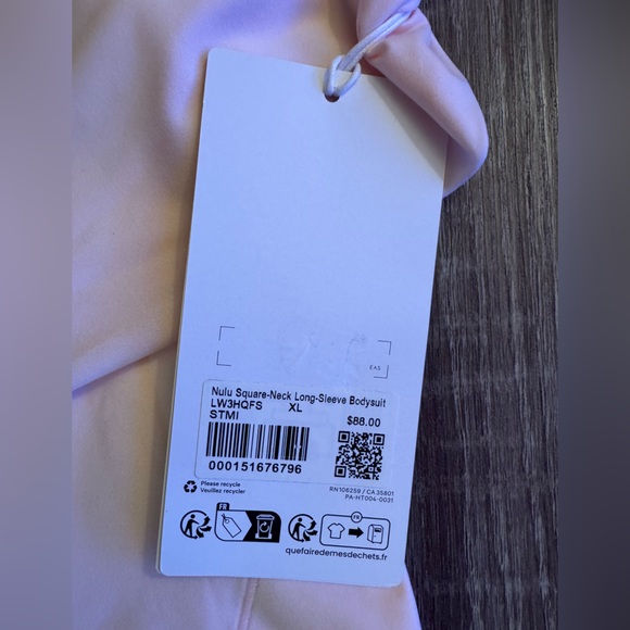 Lululemon Wundermost nulu square neck long sleeve bodysuit. Xlarge.Light pink. - Picture 7 of 9